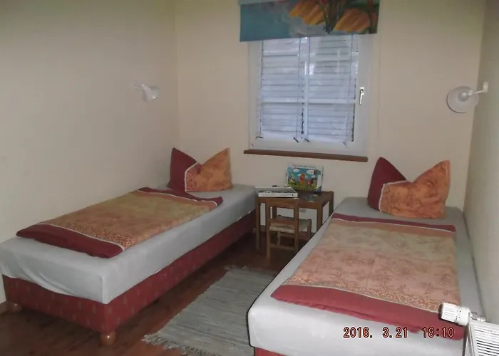 Ferienhaushaelfte Casa de Férias *